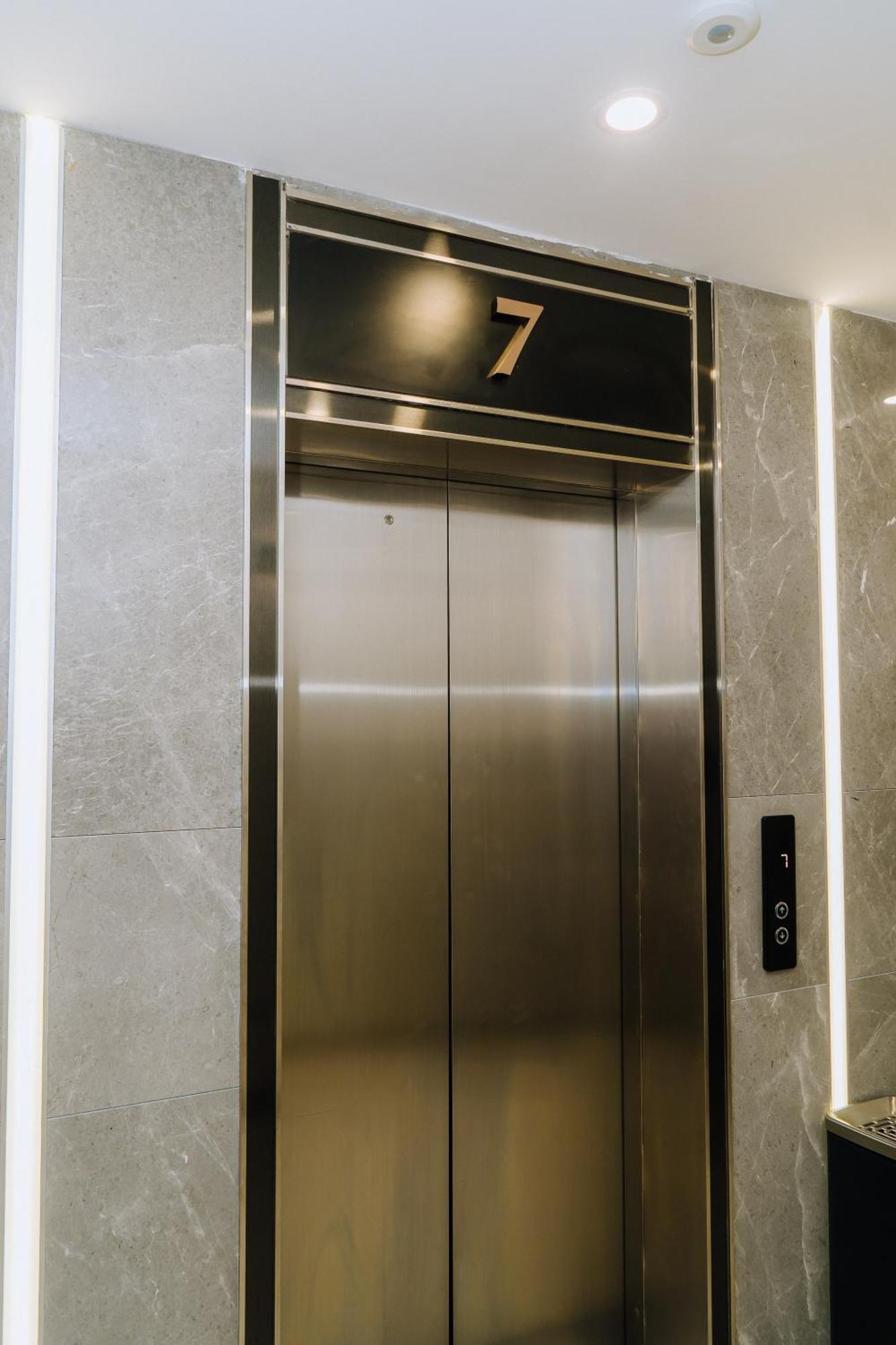 Gilson Hanoi Hotel Экстерьер фото